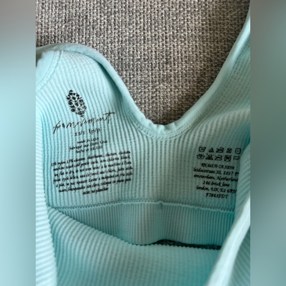 Free People Movement Aqua Blue Sports Bra and Biker Shorts Size XS/S - Picture 3 of 8